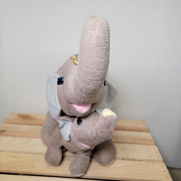 Ringling Brothers Plush Mother and Baby Elephant - Picture 2 of 10